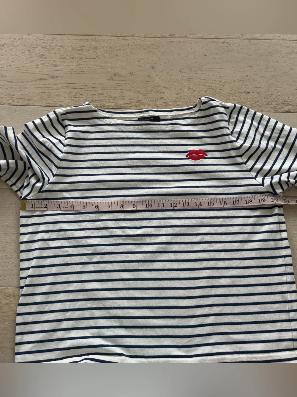J crew Classic mariner cloth boatneck T-shirt with embroidery lips kiss